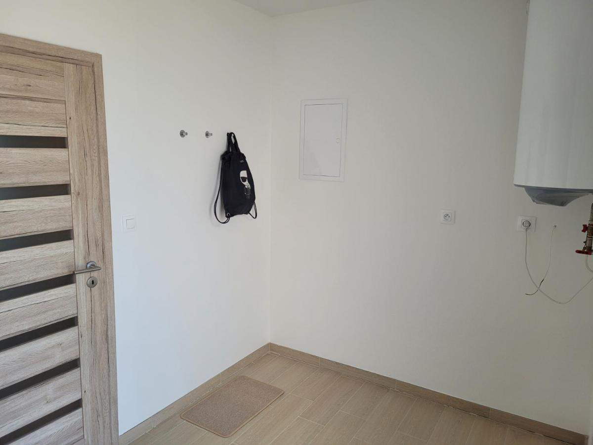 Apartman Neva Galanta Bagian luar foto